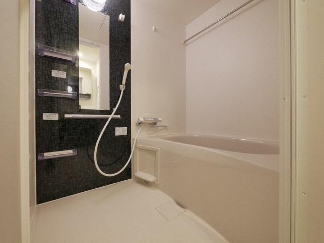 セレニテ西中島アリア弐番館の浴室