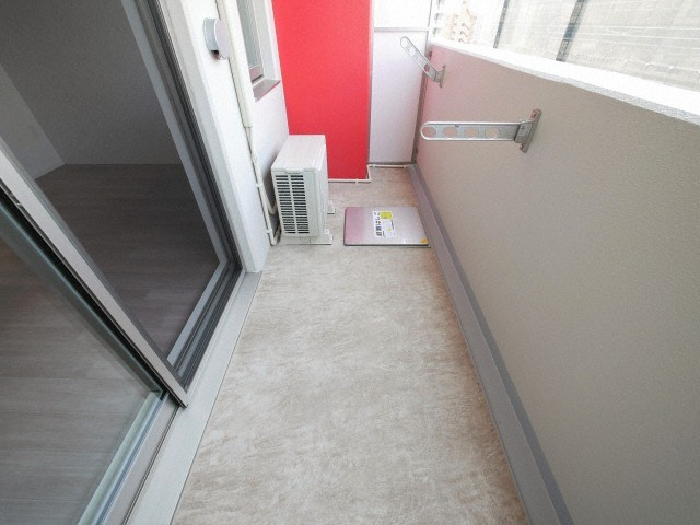 セレニテ西中島アリア弐番館のバルコニー