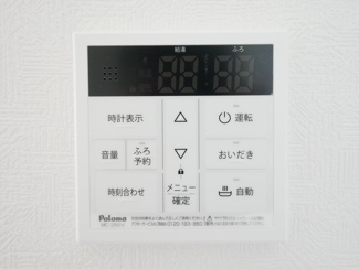【収納】 | 中央市成島 新築戸建全3棟 3号棟 車並列2台+広いお庭 | 2階5.2畳洋室ウォークインクローゼット