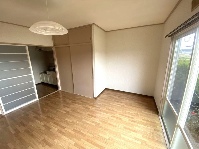 学のまどいの居間・リビング