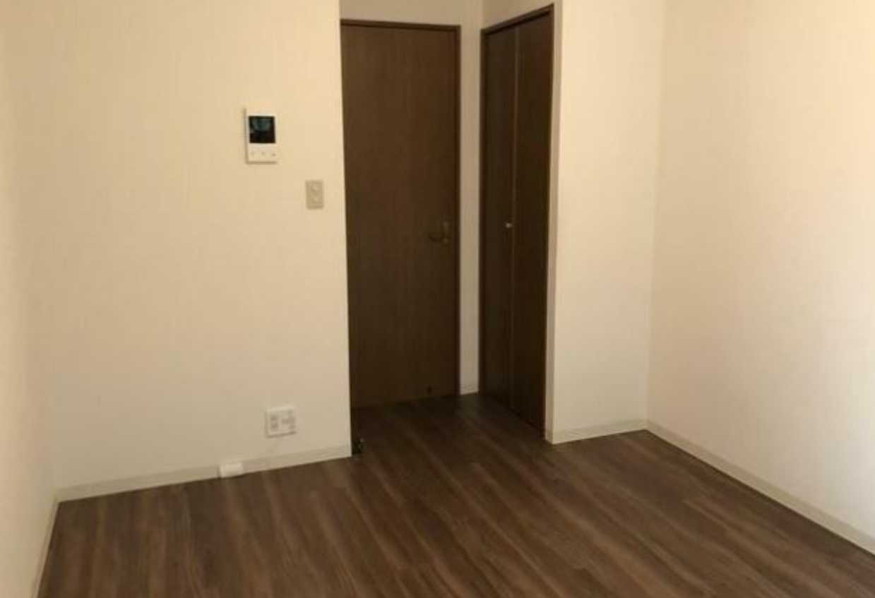 パティオ三茶　駅近　室内洗濯機置き場　オートロックの内装