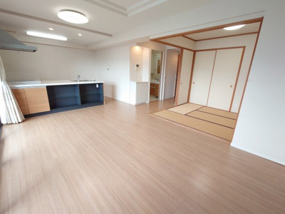 【居間・リビング】 | サンライフ下曽根駅南（B-44）