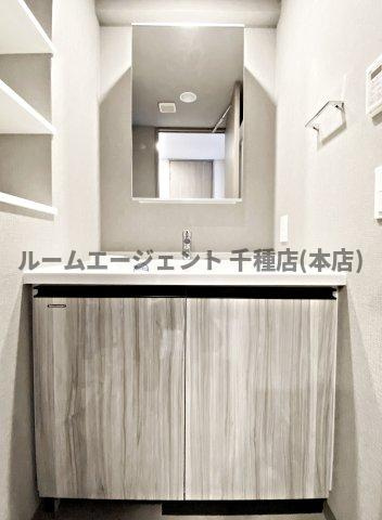 デュオフラッツ栄の洗面所