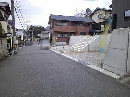 安芸郡府中町瀬戸ハイム２丁目の前面道路含む現地写真