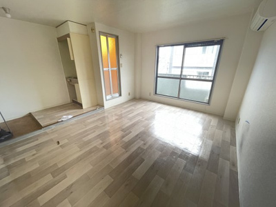 【洋室】 | マンションタカヤマ | コンパクトで使いやすい洋室です