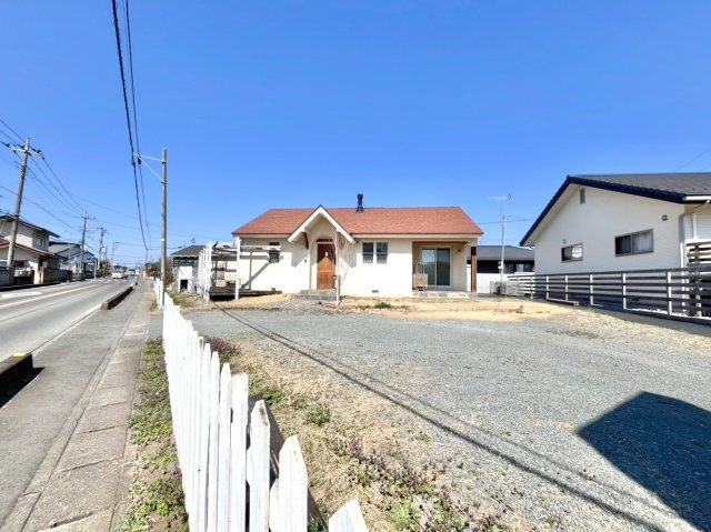 【中古戸建】伊勢崎市田部井町1丁目の外観|■外観|シンプルで洗練されたデザインは住まう人の色に染まり、個性を映し出します♪本日見学可能(*＾＾*)