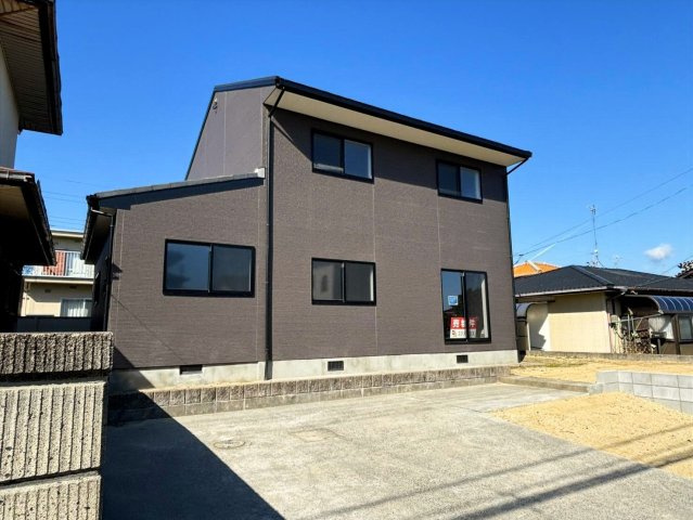 東際波台の駐車場
