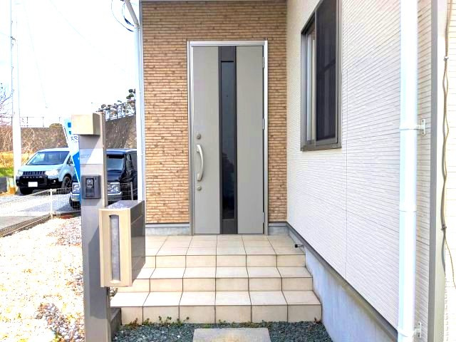 中古戸建　高崎市若田町の玄関