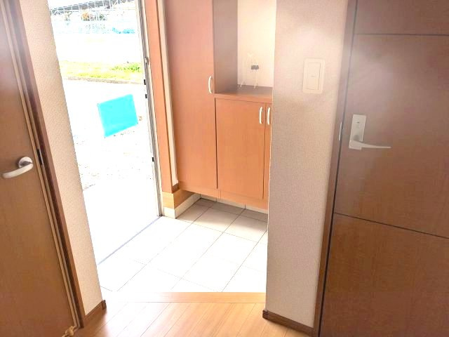 中古戸建　高崎市若田町の玄関