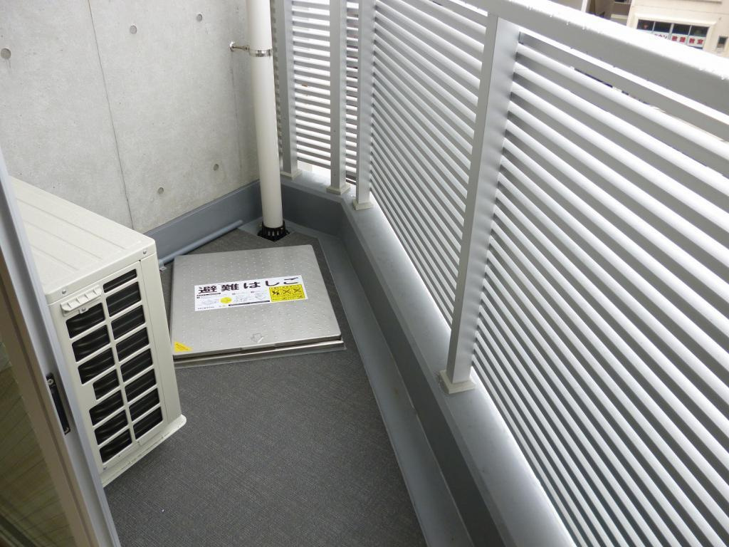 レガリス西日暮里ステーションフロントのバルコニー