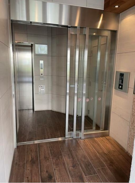 レガリス西日暮里ステーションフロントのロビー|オートロック