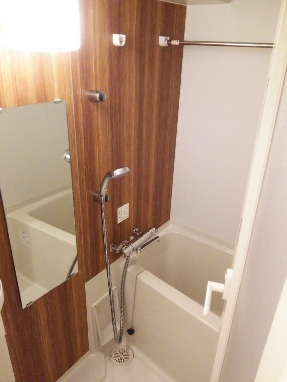 レガリス西日暮里ステーションフロントの浴室