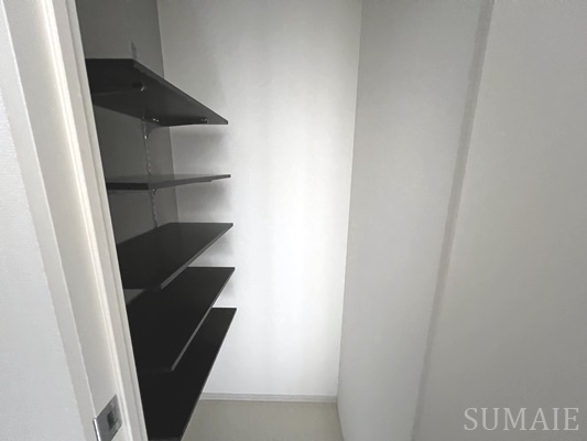 リブリ・ゆうやⅥの玄関|落ち着いた玄関です