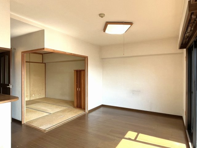 【居間・リビング】の画像