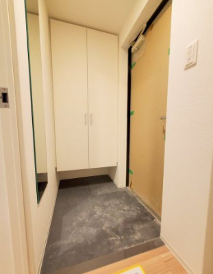 【玄関】 | セレニテ堺筋本町リアン