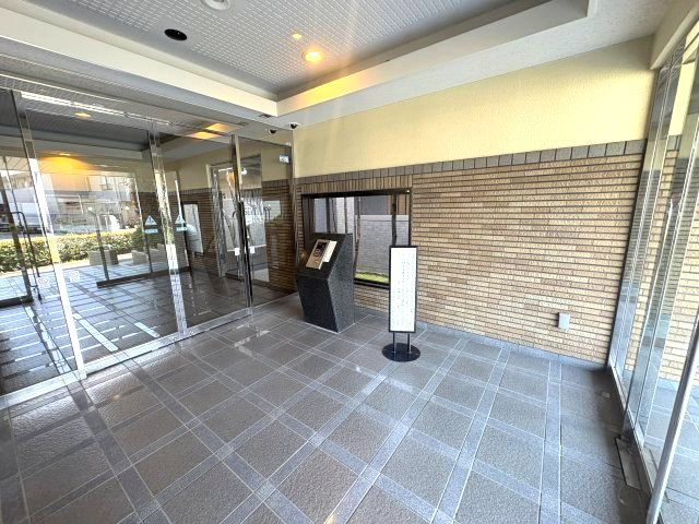 コスモ戸田パークスクエアのエントランス