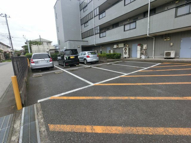 【駐車場】