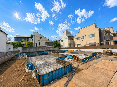 【その他】 | 久我山4区画 | 現地販売会開催中♪
敷地内にお車停められますので、お気軽にお立ち寄りください。
