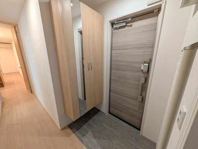 D-avance柱六番町 Ⅰの玄関