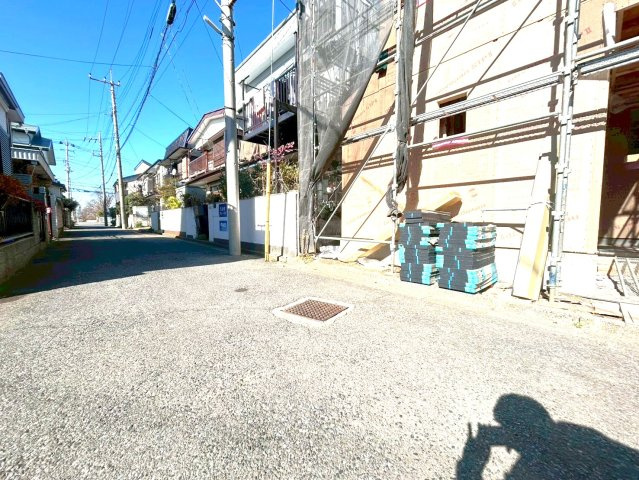 新座市野寺4丁目　新築一戸建　西武池袋線　ひばりヶ丘の前面道路含む現地写真