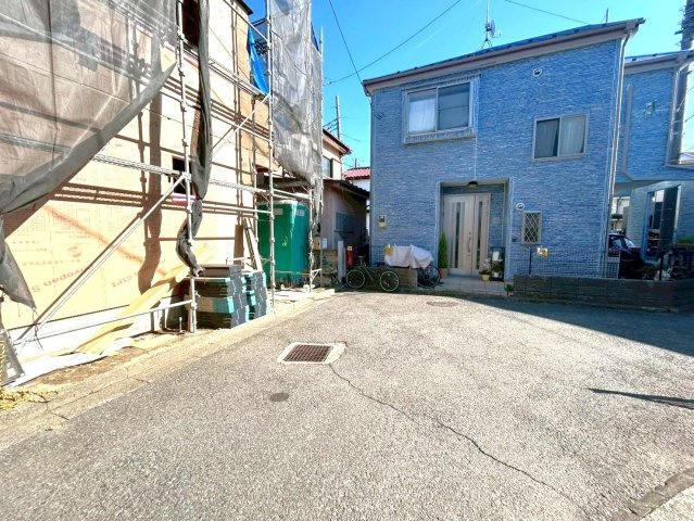 新座市野寺4丁目　新築一戸建　西武池袋線　ひばりヶ丘の前面道路含む現地写真