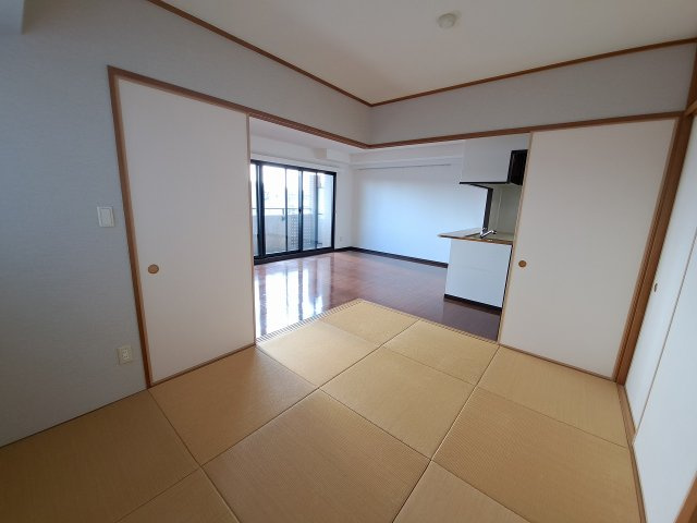 エレガンス甲子園の和室