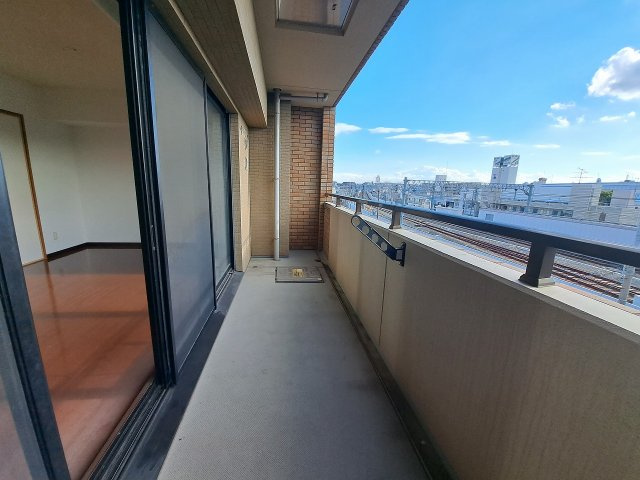 エレガンス甲子園のバルコニー