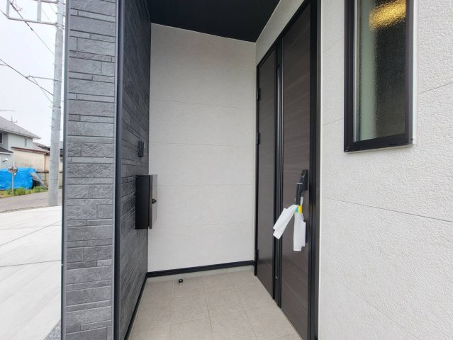 【LIGARE】塩谷郡高根沢町 第24期 全2棟の前面道路含む現地写真|〇建築中〇
角地の魅力を最大限に活かした好立地♪
陽当り・通風良好です！
※2026年3月撮影
