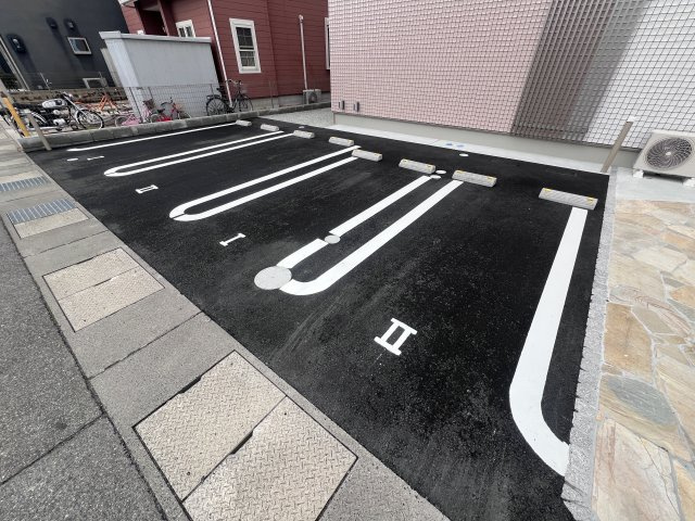 Casa Erbenの駐車場