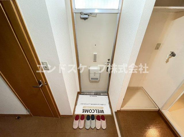 ファミールハイツⅠの玄関|高崎、前橋エリアのお部屋探しはエンドスケープまで！お客様の理想お聞かせ下さい♪