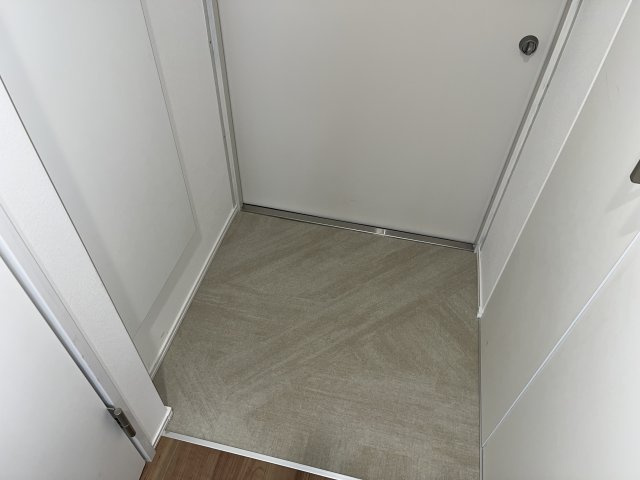 【玄関】