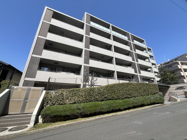 ドレッセ荏田北フォーネ