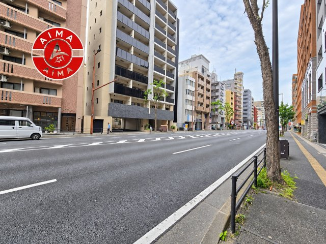 オープンレジデンシア高宮アベニュー201の現況写真|前面道路を含む現地写真です。