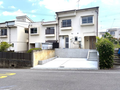 【駐車場】 | ■専任物件■茨木市山手台３丁目　中古テラスハウス | ■2台駐車可能です。