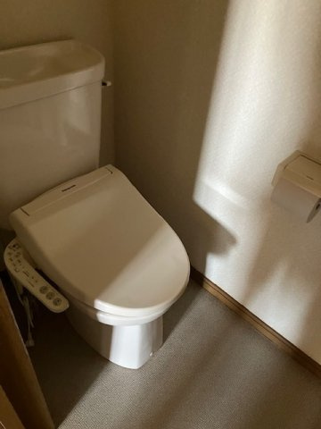 キャニオン十和田B棟のトイレ|ウォシュレッット付き