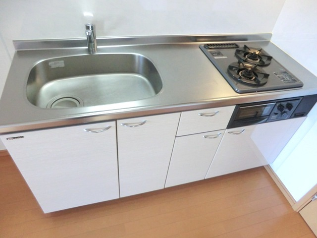 ソレイユ・駒場のキッチン|★２口ガス・ビルトインコンロ付き★