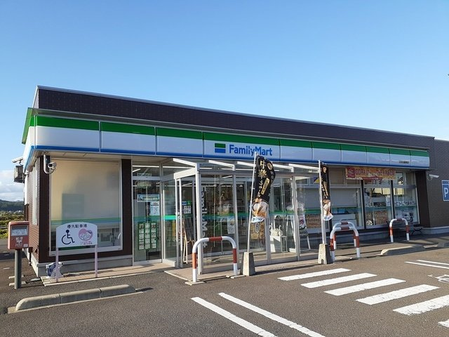 セレーノⅡの周辺|ファミリーマート北秋田鷹巣店まで447m