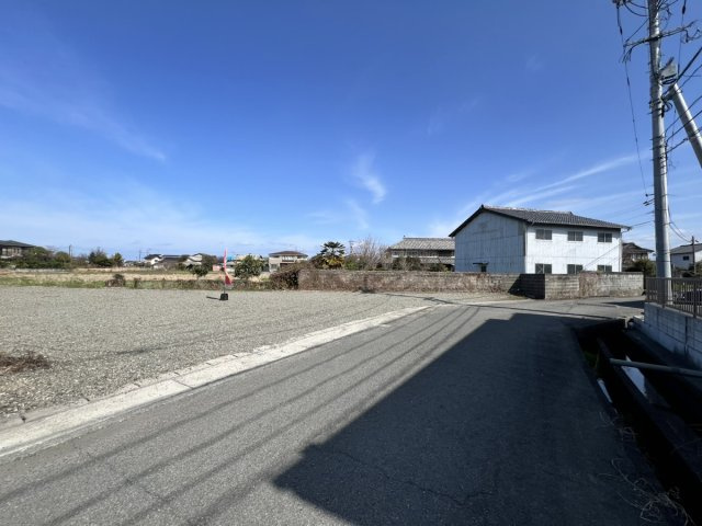 高下西町5号地の前面道路含む現地写真