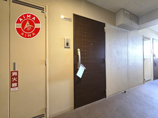 グランフォーレラグゼ博多駅南の玄関|きれいに整えられた外玄関で、住まいの第一印象も良好です。