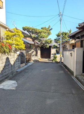 【周辺】 | 豊中市若竹町１丁目中古戸建 | 現在ご返済中のカーローン・カードローン・教育ローンなどを住宅ローンに一本化したり、家具家電購入費用・引越し費用を住宅ローンと組み合わせるなど、お客さまにメリットの多い住宅ローンのご提案が可能です。