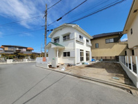 中央市西花輪 内外装一新 中古戸建 角地 駅歩く10分 車2の画像