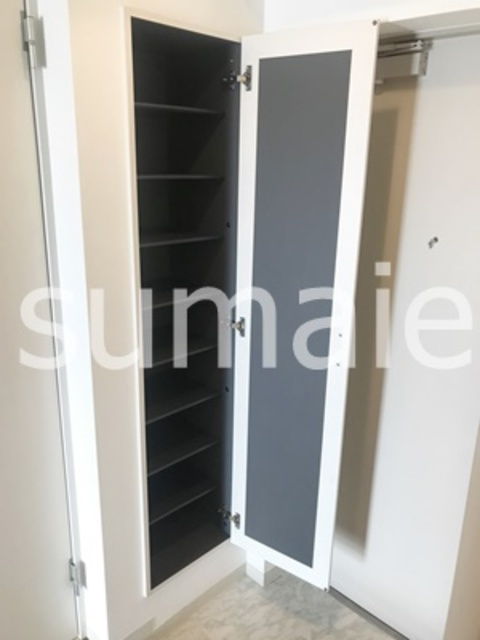 Aco　Mansionsの収納|シューズボックスです。