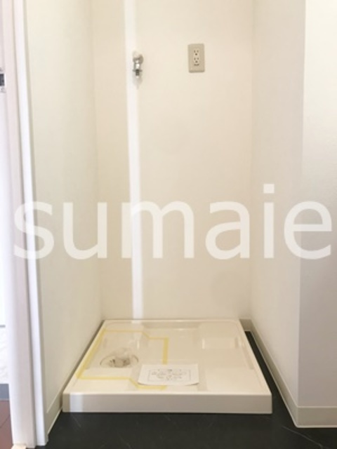 Aco　Mansionsの設備|室内洗濯機置場です。