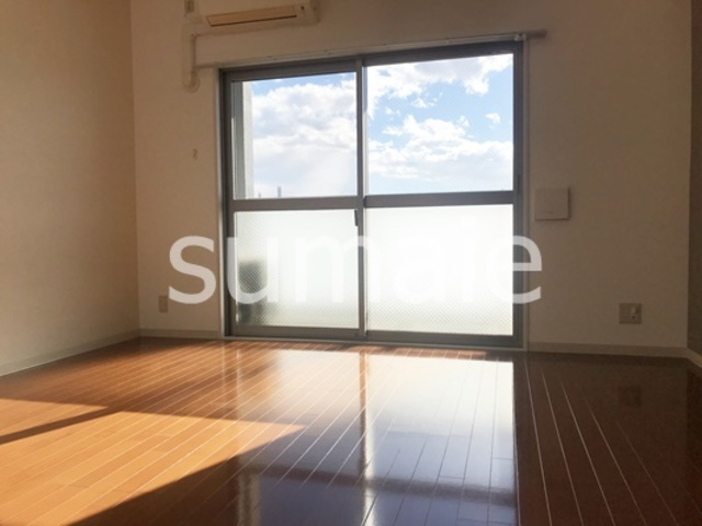 Aco　Mansionsの寝室|人気のフローリングです。