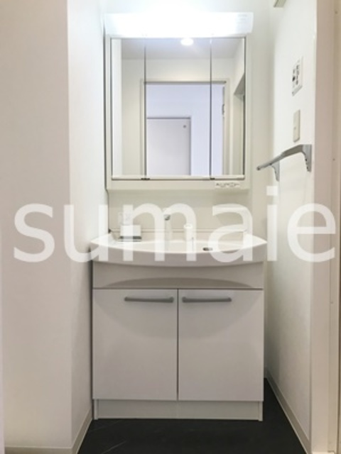 Aco　Mansionsの洗面所|洗髪洗面化粧台。