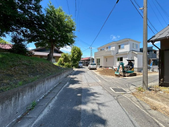 ハートフルタウン　一宮市萩原町戸苅7番　全1区画分譲の前面道路含む現地写真|「現地（2026年5月15日）撮影」　
■前面道路　
■ヤマダ不動産　株式会社リライフ