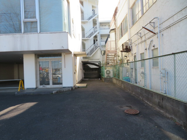 相模原市中央区富士見１丁目のビル