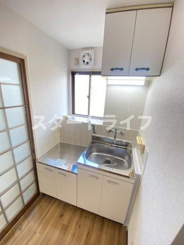 大阪市淀川区新高４丁目の賃貸マンションのキッチン