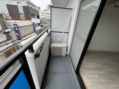 【バルコニー】 | なかはなマンション | 暖かな日差しのふりそそぐバルコニー