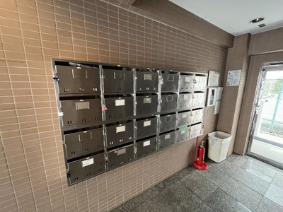 【その他共用部分】 | なかはなマンション | 集合ポストです